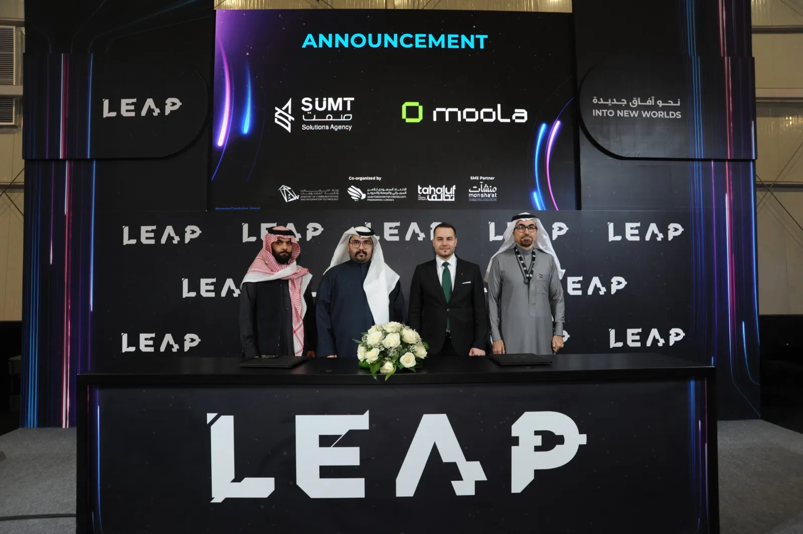 Moola & Samet Expand Expense Management
